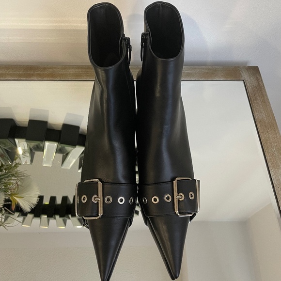 Balenciaga - Buckle Detail Booties - Picture 1 of 5
